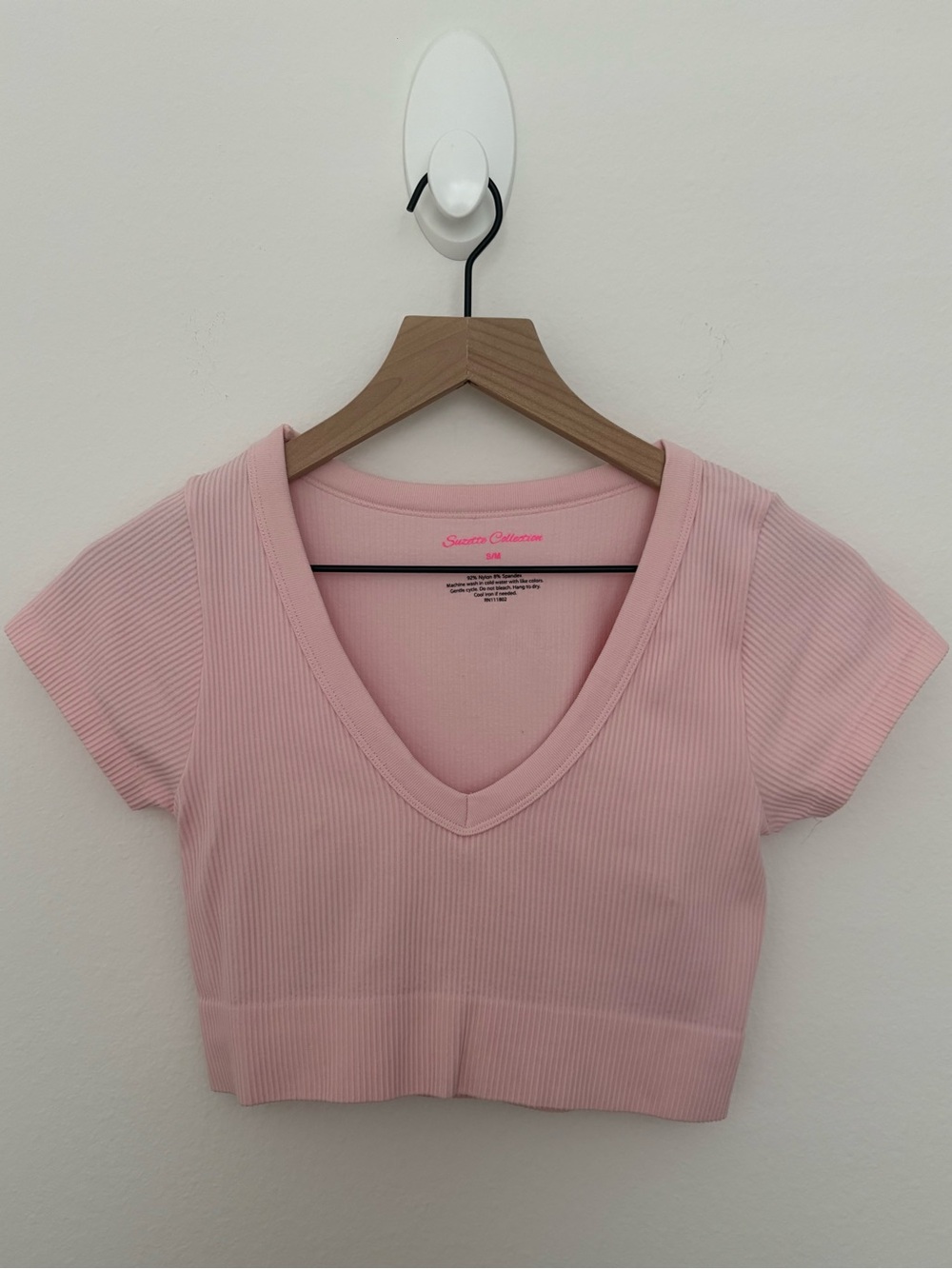 Women's Pink Ribbed V-Neck Short Sleeve Crop Top